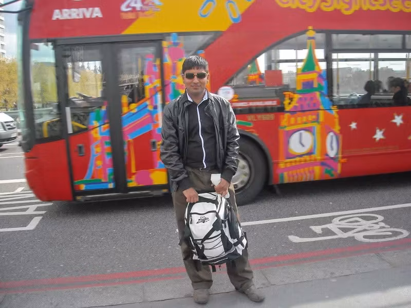 Abu Dhabi Private Tour - London 