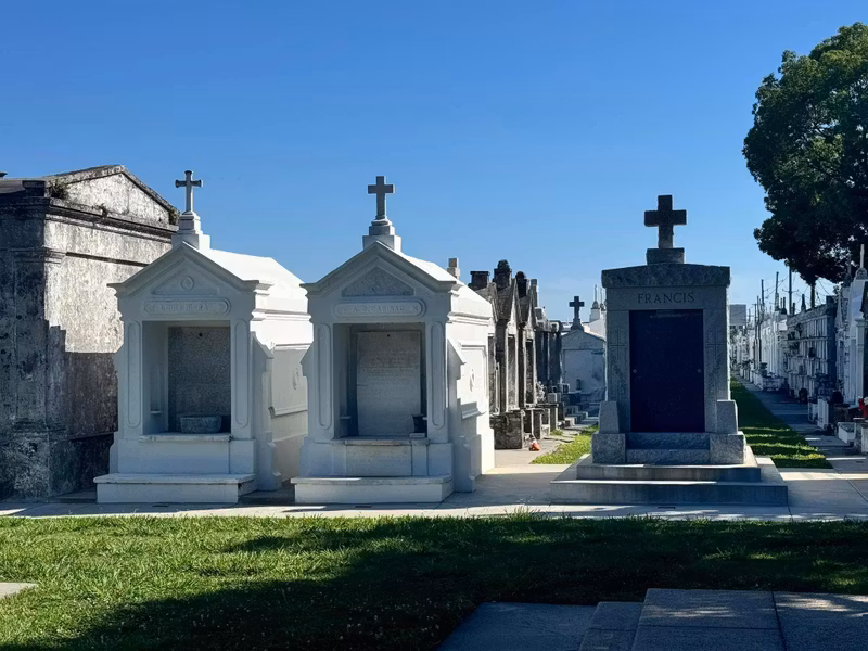 New Orleans Private Tour - Metairie Cemetery