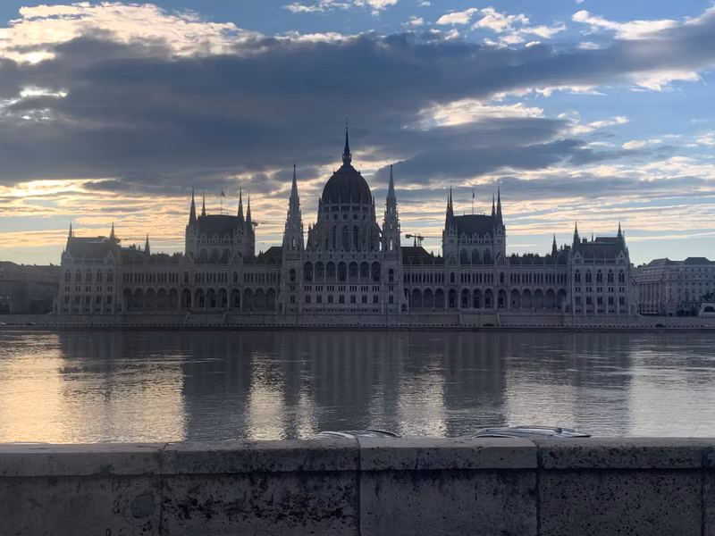 Budapest Private Tour - Parliament