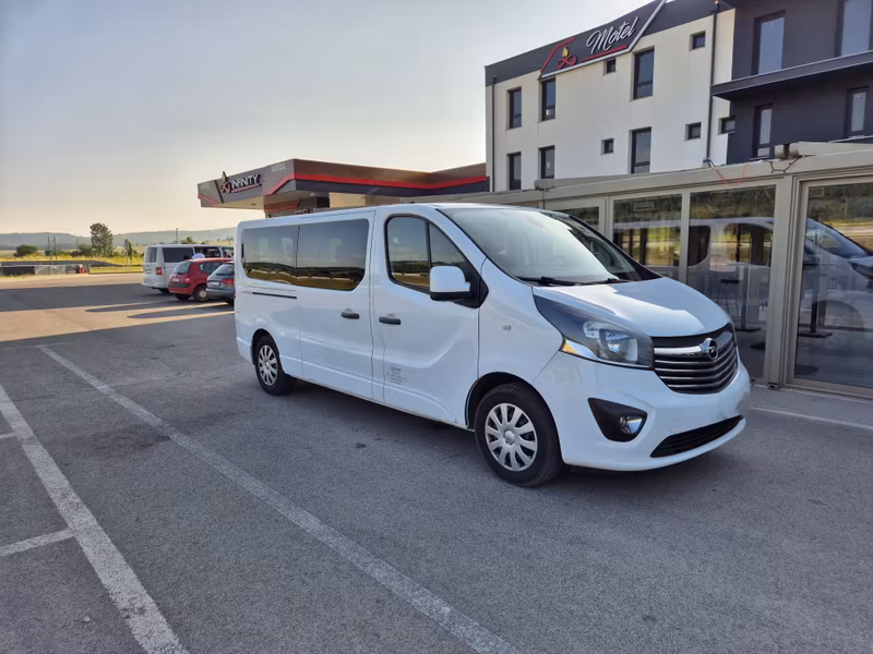 Split Private Tour - Opel Vibaro up to 8 guests