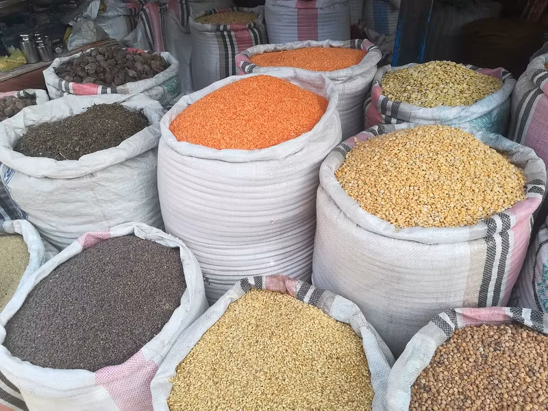 Addis Ababa Private Tour - Spices at the Market
