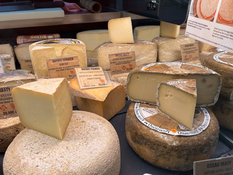 Bayonne Private Tour - Basque sheep cheese