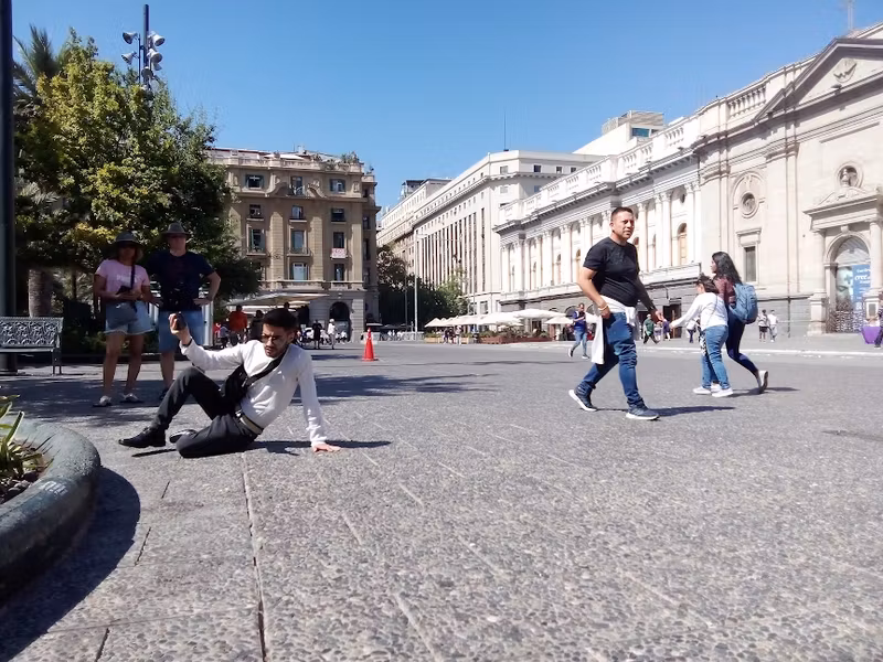 Santiago Private Tour - Plaza de Armas of Santiago