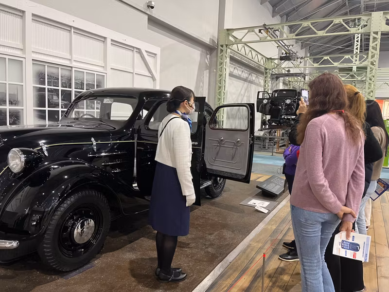 Nagoya Private Tour - Toyota staff explains its history